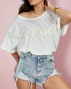 Outlet Damski t-shirt z naszywką w kształcie kokardki Bluzki / Koszule / Koszulki