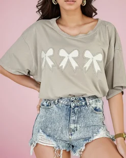 Clearance Damski t-shirt z naszywką w kształcie kokardki Bluzki / Koszule / Koszulki