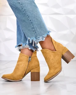 Damskie botki na słupku w kolorze camel Rictisa Botki Z Delikatnym Ociepleniem|Botki Na Słupku