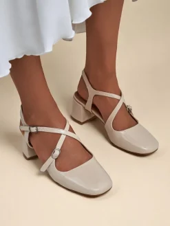 Sale Damskie czółenka na niskim obcasie z ozdobnymi paseczkami Lollita Klasyczne