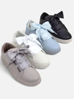 Outlet Damskie eko skórzane trampki z ozdobnymi sznurówkami Etti Trampki