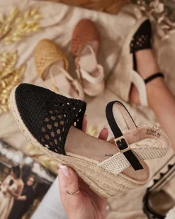 Outlet Damskie espadryle na koturnie Sintoles Sandały Na Koturnie