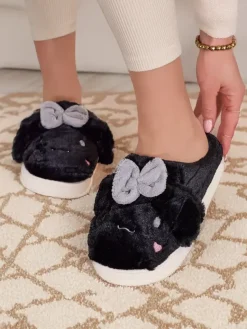 Outlet Damskie futrzane kapcie z kokardką Savos Kapcie