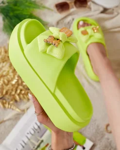 Sale Damskie gumowe klapki z ozdobną kokardką Nilm Klapki Płaskie