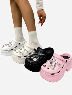 Damskie gumowe klapki z ozdobami Dellos Klapki Płaskie