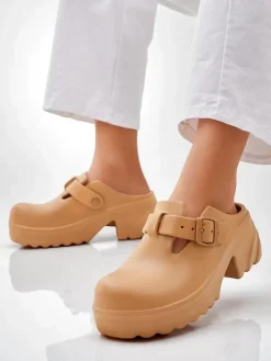 Clearance Damskie gumowe klapki na obcasie Voxones Klapki Na Obcasie