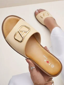 Clearance Damskie klapki na płaskiej podeszwie Ohanna Klapki Płaskie