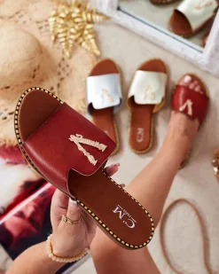 Clearance Damskie klapki z eko skóry Cemenna Klapki Płaskie