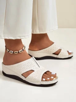 Outlet Damskie klapki na grubszej podeszwie Nova Step Klapki Płaskie