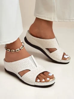 Outlet Damskie klapki na grubszej podeszwie Nova Step Klapki Płaskie