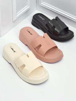 Outlet Damskie klapki na grubszej podeszwie Nova Gloss Klapki Płaskie