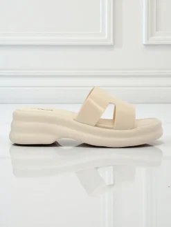 Outlet Damskie klapki na grubszej podeszwie Nova Gloss Klapki Płaskie