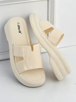 Outlet Damskie klapki na grubszej podeszwie Nova Gloss Klapki Płaskie