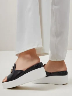 Outlet Damskie klapki na koturnie Daffin Klapki Na Obcasie