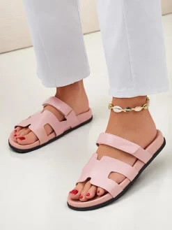 Damskie klapki na płaskiej podeszwie Arian Klapki Płaskie