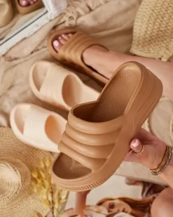 Discount Damskie klapki gumowe Kooli Klapki Płaskie