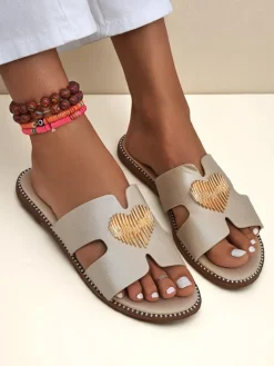 Outlet Damskie klapki na płaskiej podeszwie Heart Chic Klapki Płaskie