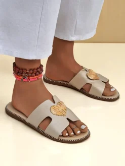 Outlet Damskie klapki na płaskiej podeszwie Heart Chic Klapki Płaskie