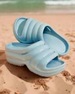 Outlet Damskie klapki gumowe Koriv Klapki Płaskie