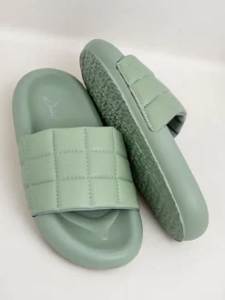 Sale Damskie klapki na płaskiej podeszwie Quilt Walk Klapki Płaskie