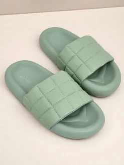 Sale Damskie klapki na płaskiej podeszwie Quilt Walk Klapki Płaskie