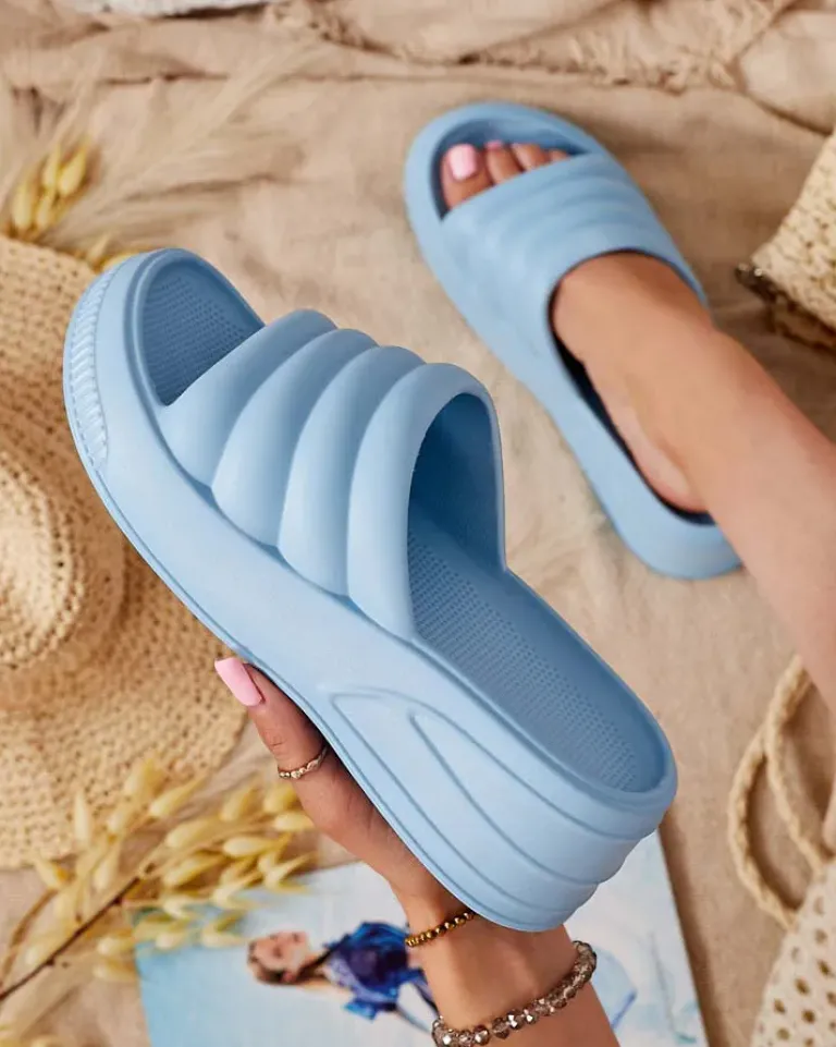 Sale Damskie klapki gumowe Kooli Klapki Płaskie