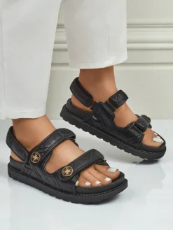 Outlet Damskie sandały na grubszej podeszwie Vivere Sandały Płaskie