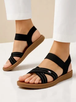 Outlet Damskie sandały z gumką Zerefis Sandały Płaskie