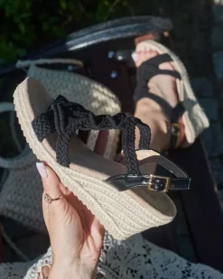 Outlet Damskie sandały na koturnie Ovia Sandały Na Koturnie