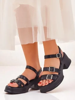 Outlet Damskie sandały na niskim słupku Otteze Sandały Płaskie