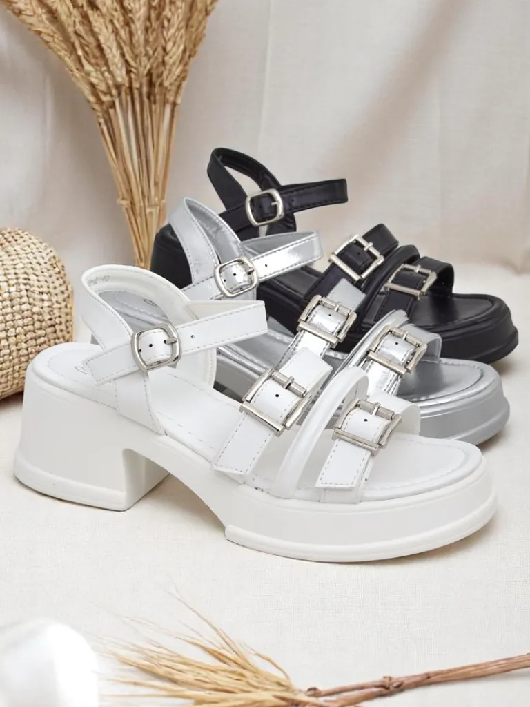 Outlet Damskie sandały na niskim słupku Otteze Sandały Płaskie