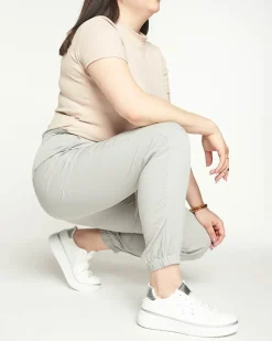 Outlet Damskie szare spodnie materiałowe typu joggery PLUS SIZE Plus Size|Spodnie Materiałowe