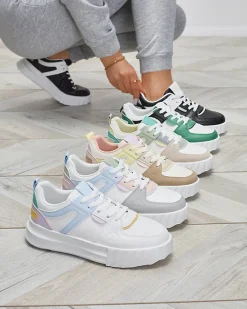 Clearance Eko-skórzane damskie czarne casualowe buty sportowe z białymi wstawkami Netiris Damskie Sneakersy