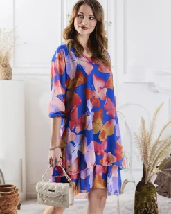 Sale Granatowa sukienka damska z printem i falbanką Sukienki Krótkie