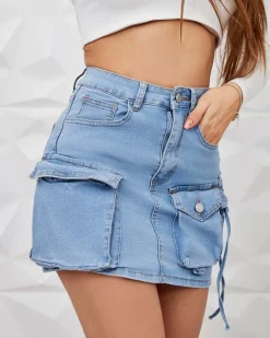 Jeansowa damska spódnica z kieszonkami Spódnice