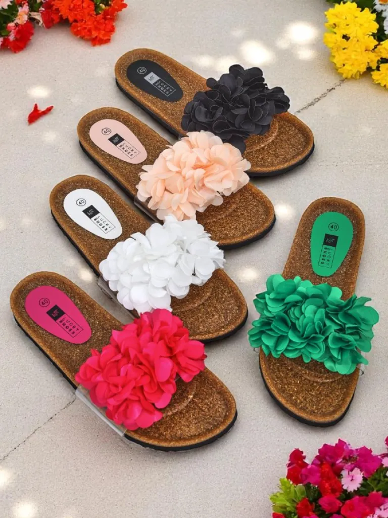 Sale Klapki damskie z kwiatuszkami Flora Soft Klapki Płaskie
