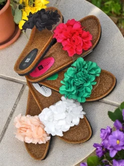 Sale Klapki damskie z kwiatuszkami Flora Soft Klapki Płaskie