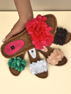 Sale Klapki damskie z kwiatuszkami Flora Soft Klapki Płaskie