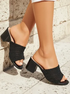 Klapki damskie na obcasie typu słupek Sole Bloom Klapki Płaskie