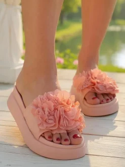 Hot Klapki damskie z kwiatuszkami Frezja Klapki Płaskie