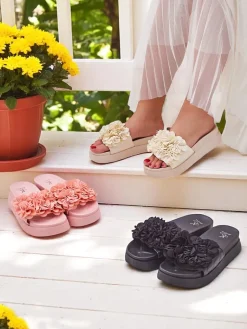 Hot Klapki damskie z kwiatuszkami Frezja Klapki Płaskie