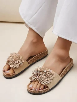 Discount Klapki damskie z kwiatuszkami Occes Ugc|Klapki Płaskie