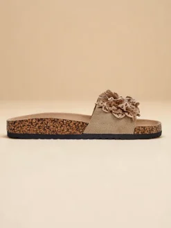 Discount Klapki damskie z kwiatuszkami Occes Ugc|Klapki Płaskie