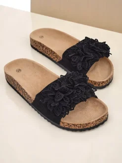 Discount Klapki damskie z kwiatuszkami Occes Ugc|Klapki Płaskie