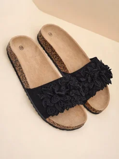 Discount Klapki damskie z kwiatuszkami Occes Ugc|Klapki Płaskie