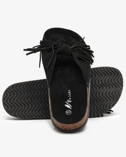 Klapki damskie z frędzelkami w kolorze m Guttis Klapki Płaskie