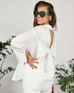 Online Koszula damska z kokardą Bluzki / Koszule / Koszulki