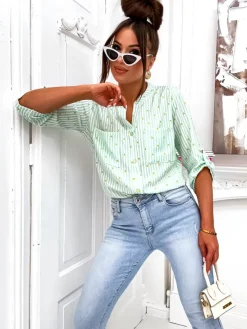 Koszula damska w paski i cytrynki z dekoltem w serek Bluzki / Koszule / Koszulki