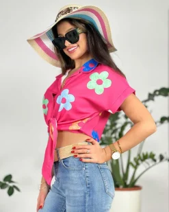 Krótka koszula damska w kwiaty Bluzki / Koszule / Koszulki