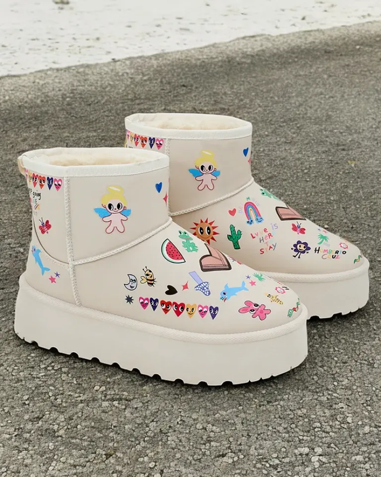 Hot Krótkie buty a'la śniegowce damskie z naklejkami Hanaga Śniegowce|Botki Na Platformie